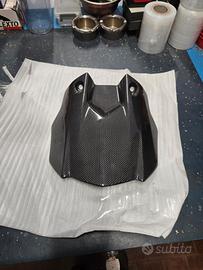 Parafango posteriore in carbonio R1 2015-2019 nuov