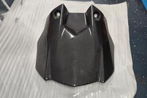 Parafango posteriore in carbonio R1 2015-2019 nuov