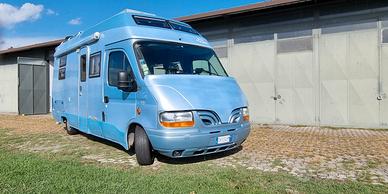 Motorhome monoscocca vetroresina