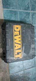 Avvitatore a percussione Dewalt 