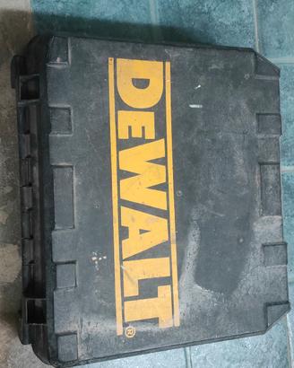 Avvitatore a percussione Dewalt 