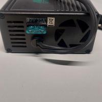 Trasformatore per auto da 12 a 220 volt