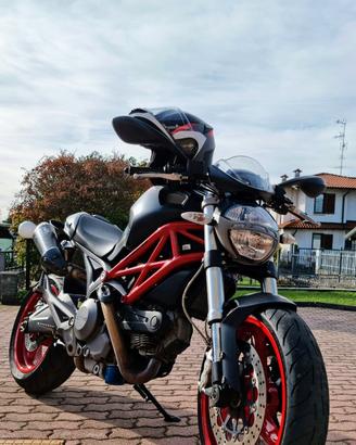 Ducati Monster 696+ - SPECIAL