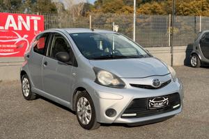 Toyota Aygo 1.0 12V VVT-i 5 porte Cool Soda Connec