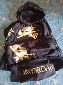 tute Nike e altro