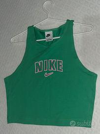 Top canotta crop Nike verde – Taglia M