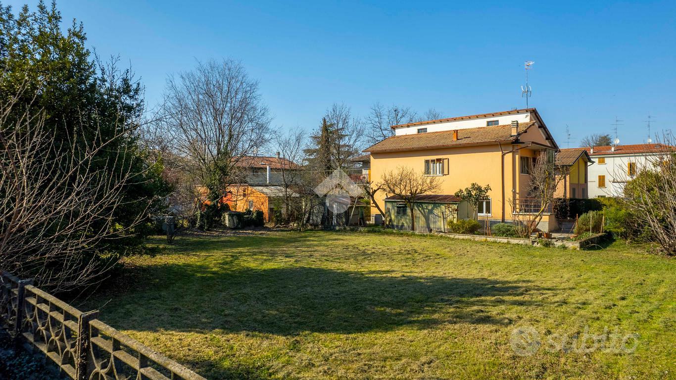 TER. RESIDENZIALE A MONTECCHIO EMILIA - Vista 2
