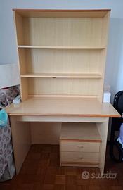 Scrivania in frassino + libreria (2 moduli)