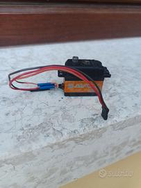 Servo Savox 1268 con fili da saldare