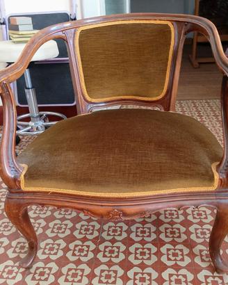 Due Poltroncine antiche