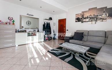 2 LOCALI RISTRUTTURATO CON CUCINA ABITABILE!