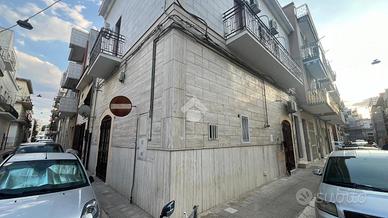 CASA DI CORTE A CERIGNOLA