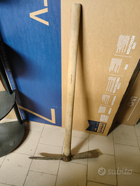 Piccone legno e ferro