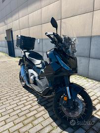 Honda X-ADV 750 (2025) - 2.860 km - Unico Propr.
