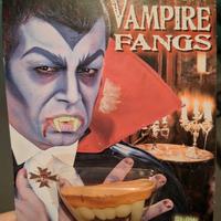 denti dracula fosforescenti