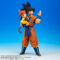 X-Plus Gigantic Series Dragon Ball Z Son Goku 