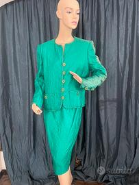 Tailleur verde smeraldo damascato