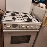 cucina 4 fuochi 