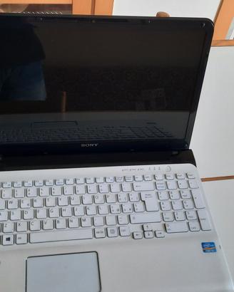 Notebook Sony Vaio core i3-Win 11 nuovo lic.retai