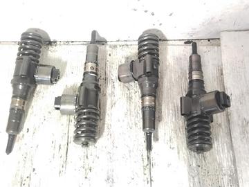 KIT INIETTORI VOLKSWAGEN Golf 5 Berlina 0414720404