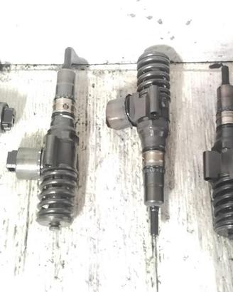 KIT INIETTORI VOLKSWAGEN Golf 5 Berlina 0414720404