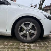 Cerchi volvo v40 16” gommati Bridgestone