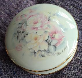 bomboniera/portagioie porcellana Limoges 