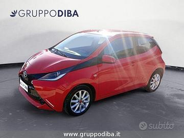 Toyota Aygo II 2014 5p 1.0 x-play