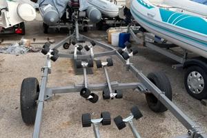 Carrello d'alaggio satellite