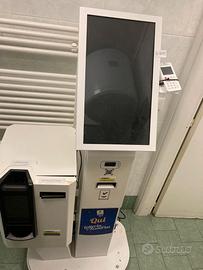 Totem Custom Kiosk come nuovo