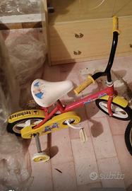 bicicletta con rotelle