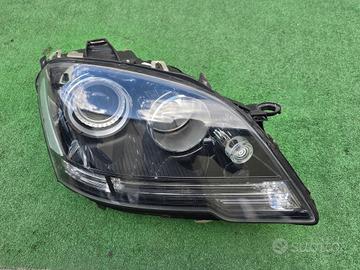 MERCEDES ML W164 Restyling AMG BI-XENON Faro Fanal