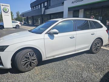 Skoda Octavia Wagon  2.0 dsg 150 CV  