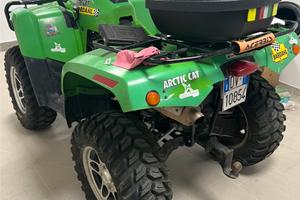 Quad arctic cat 4x4