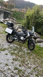 BMW GS 1200 triple black da vetrina