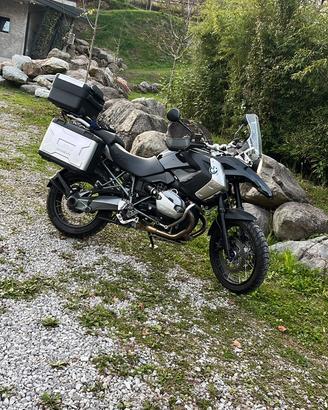 BMW GS 1200 triple black da vetrina