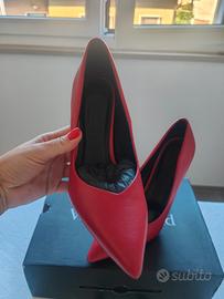 décolleté rosse primadonna