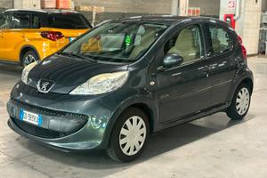 PEUGOUT 107 1.0 BENZINA ADATTA PER NEOPATENTATI