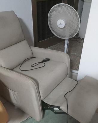 Poltrona per anziani reclinabile elettrica