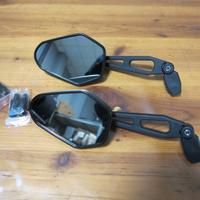 Specchietti universali per moto custom