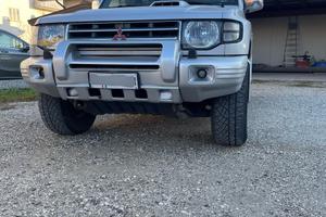 Mitsubishi Pajero 2.8 TDI gancio traino