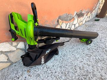 Soffiatore, aspira e trita foglie