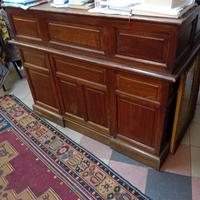 Scrivania in rovere con serrandina