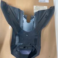 Paraspruzzi posteriore C600 sport/C650 sport 16