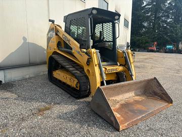 UEXP028 - PALA CINGOLATA GEHL RT210