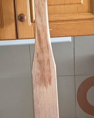 Mestolo lungo legno polenta 