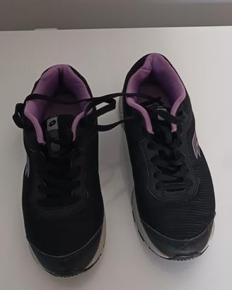 2 paia scarpe da ginnastica nr38