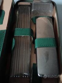 Set toilette uomo anni "50 in pelle verde