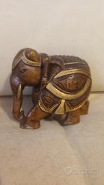 Scultura elefante indiano in legno 