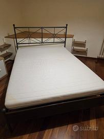 Letto nero in metallo una piazza e mezza